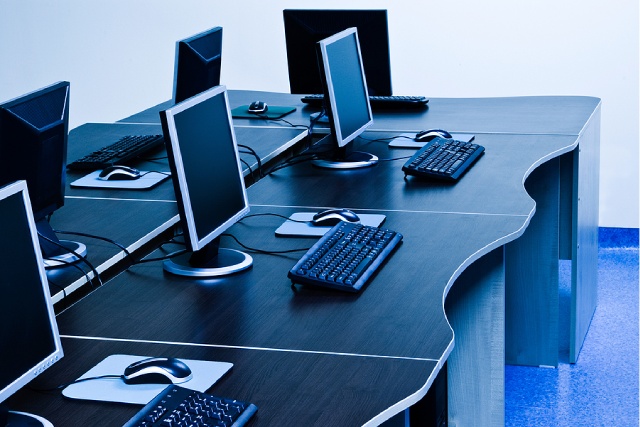 How Corporate IT Support Helps Companies Adopt New Tech
